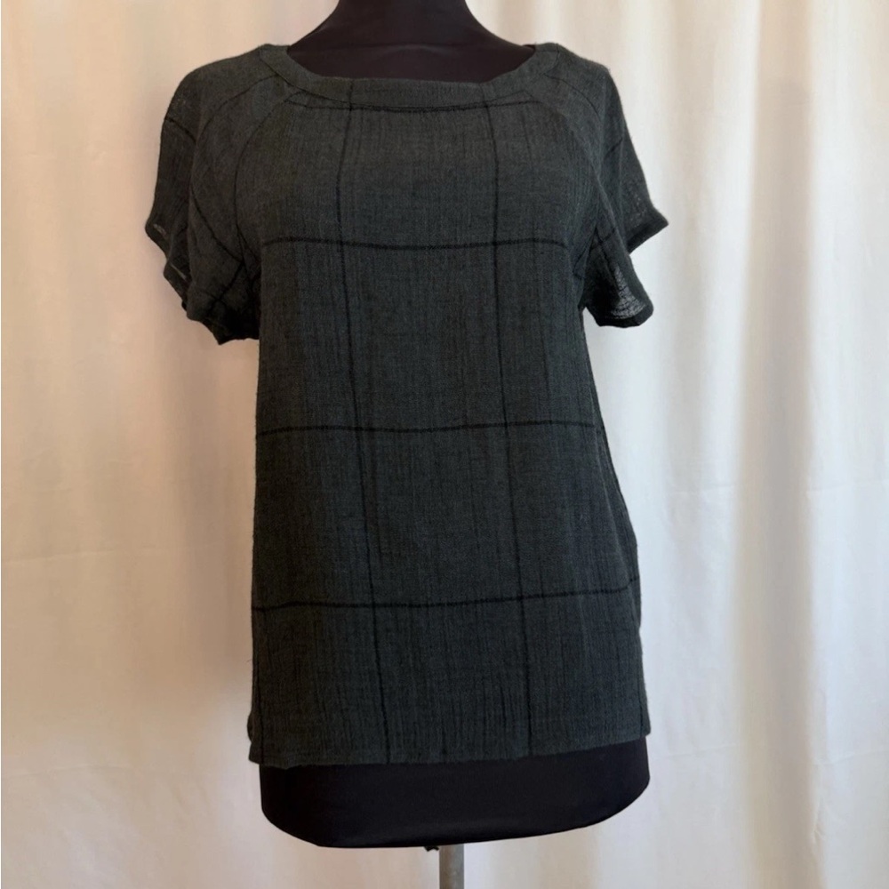 Sessun Gray Black Grid Pattern Top - Size Small